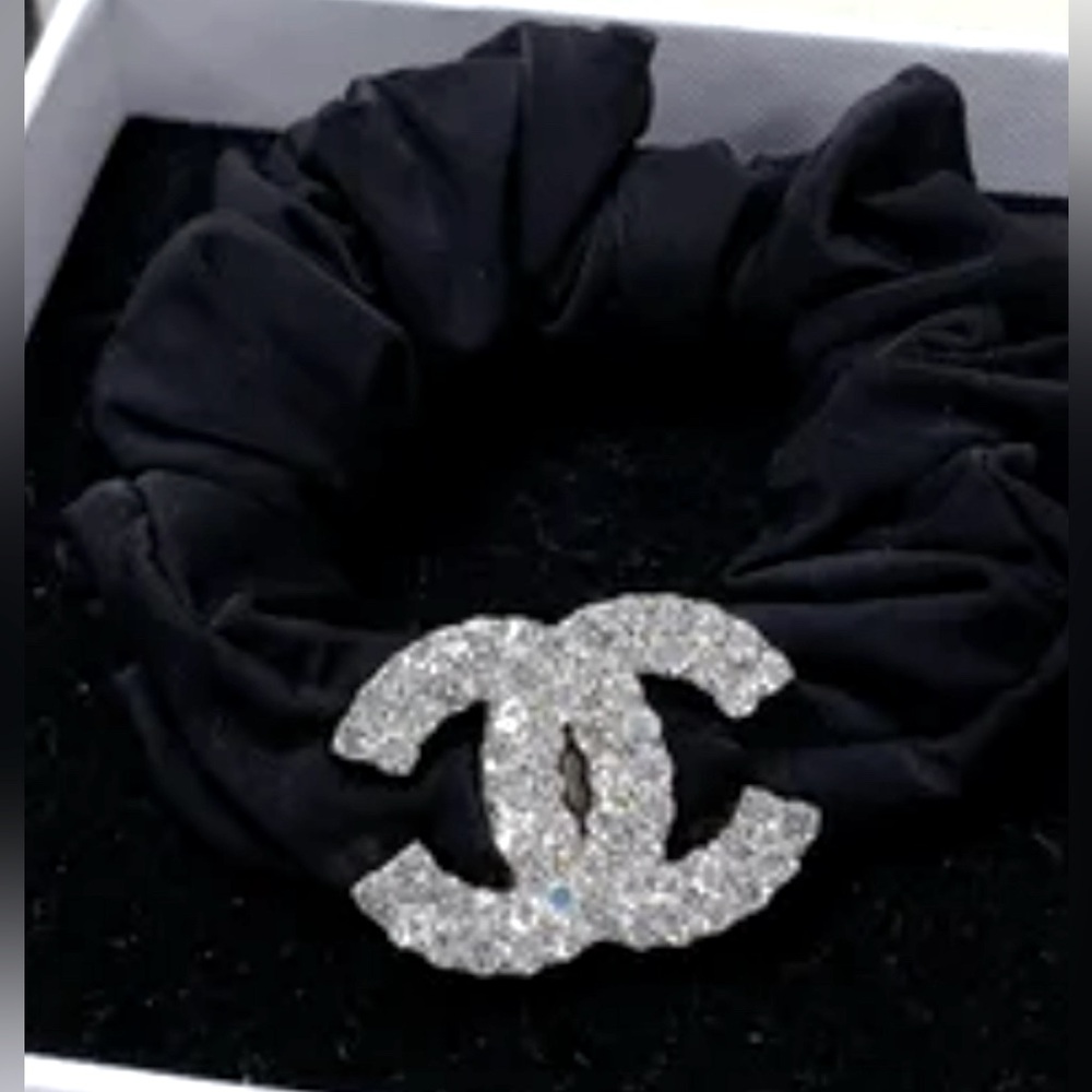CHANEL Silver Logo Hair Accessory with Black Ribbon - Picture 2 of 9